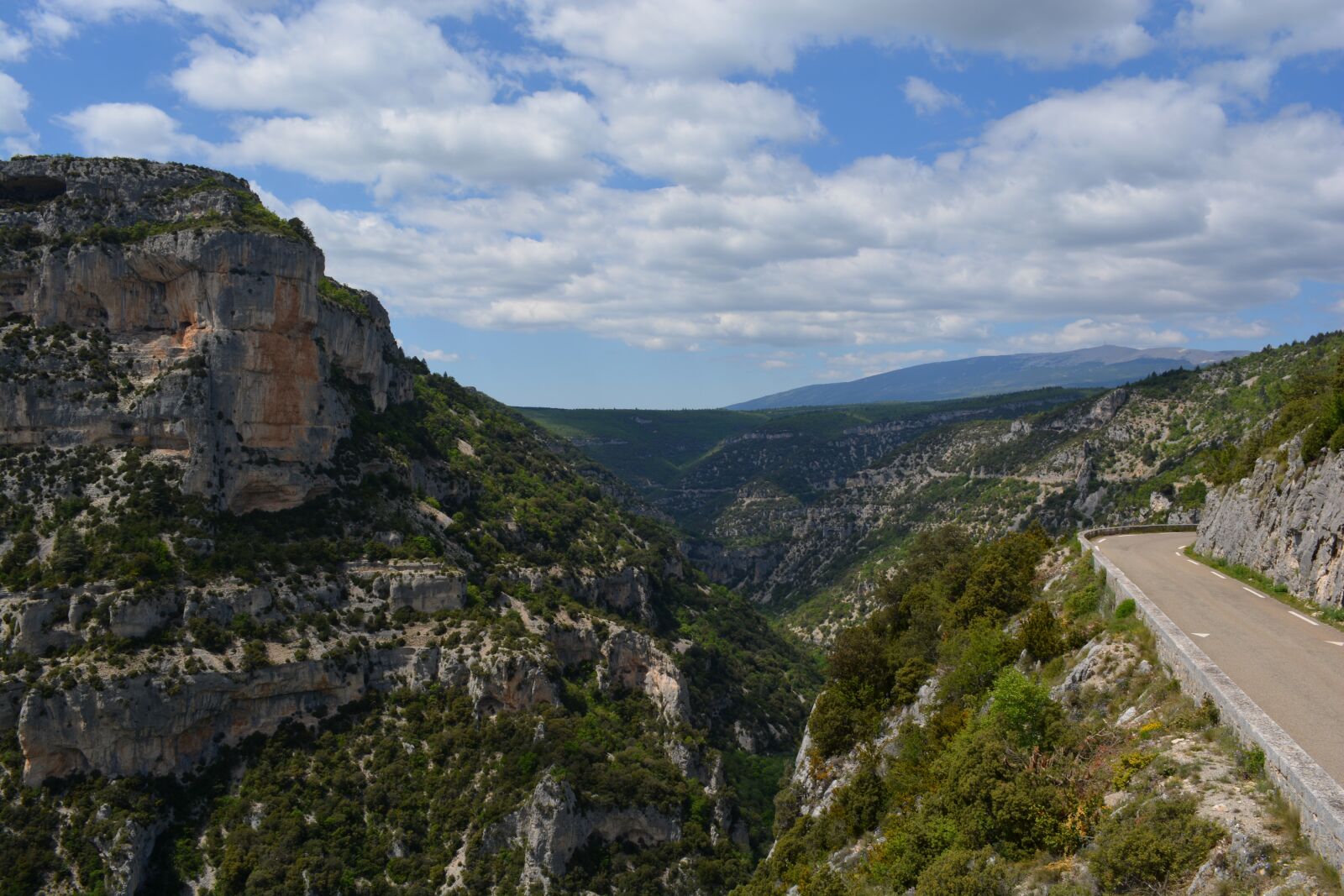 Nikon D5200 sample photo. View, clouds, nature photography