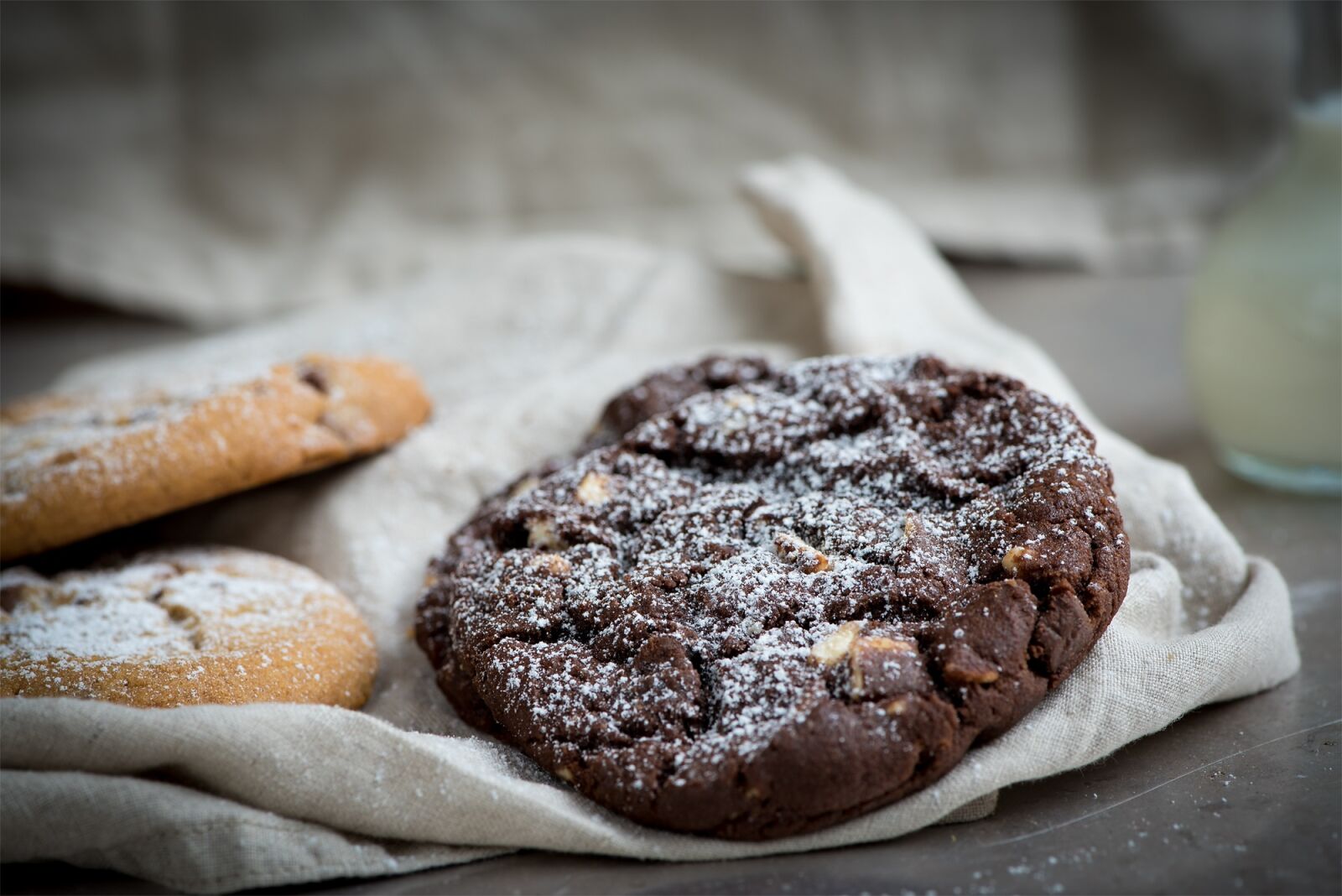 Nikon D750 sample photo. Cookie, dark cookie, chocolate photography