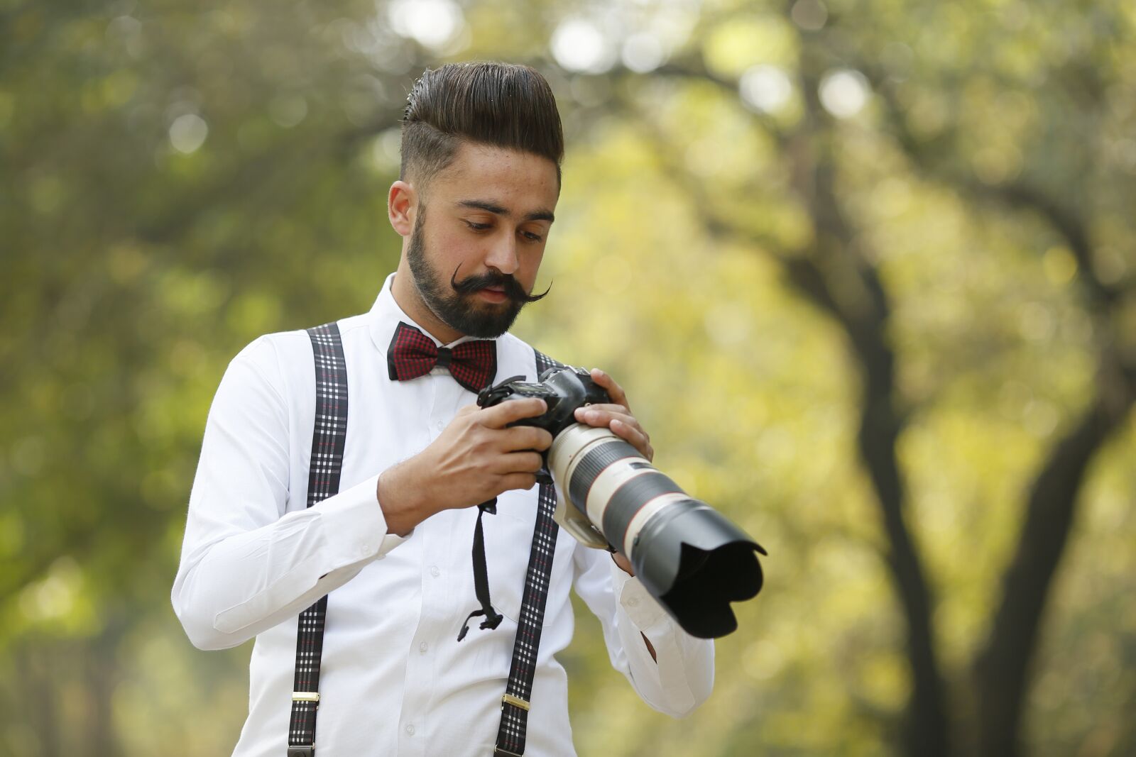 Canon EOS 5D Mark III + Canon EF 135mm F2L USM sample photo. Mustache, looks, look photography