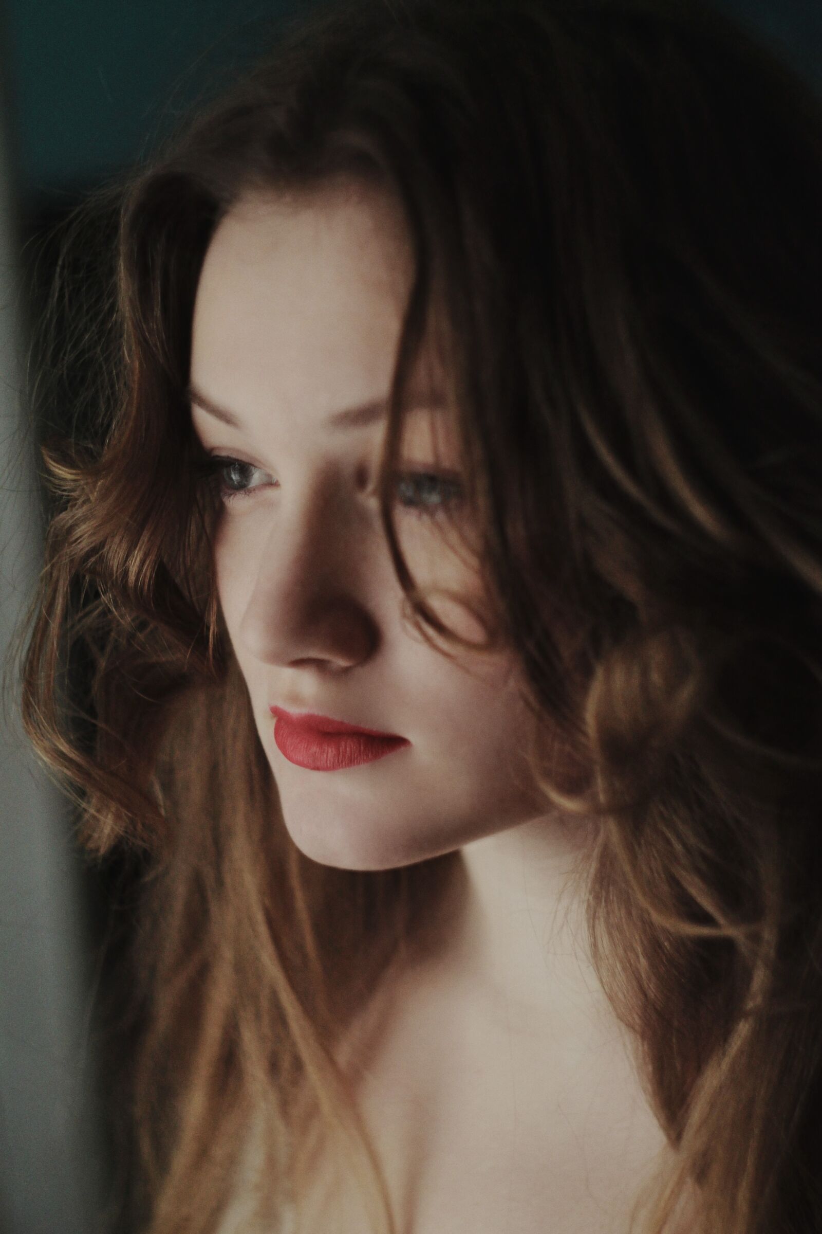 Canon EOS 1100D (EOS Rebel T3 / EOS Kiss X50) sample photo. Beautiful, blur, brunette photography