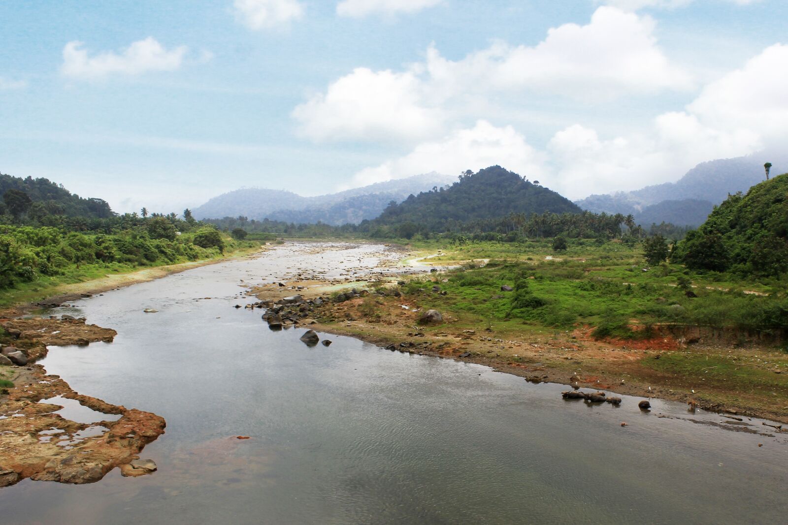 Canon EOS 60D + Canon EF-S 18-55mm F3.5-5.6 IS sample photo. Nature, river, village photography