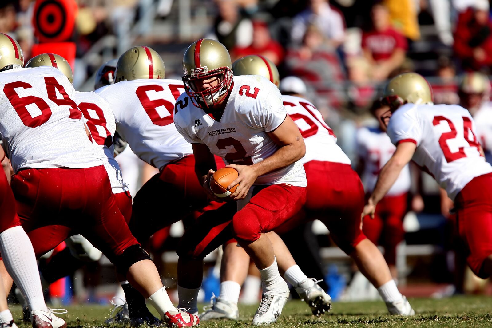 Canon EOS-1D Mark II N sample photo. Football, quarterback, team photography