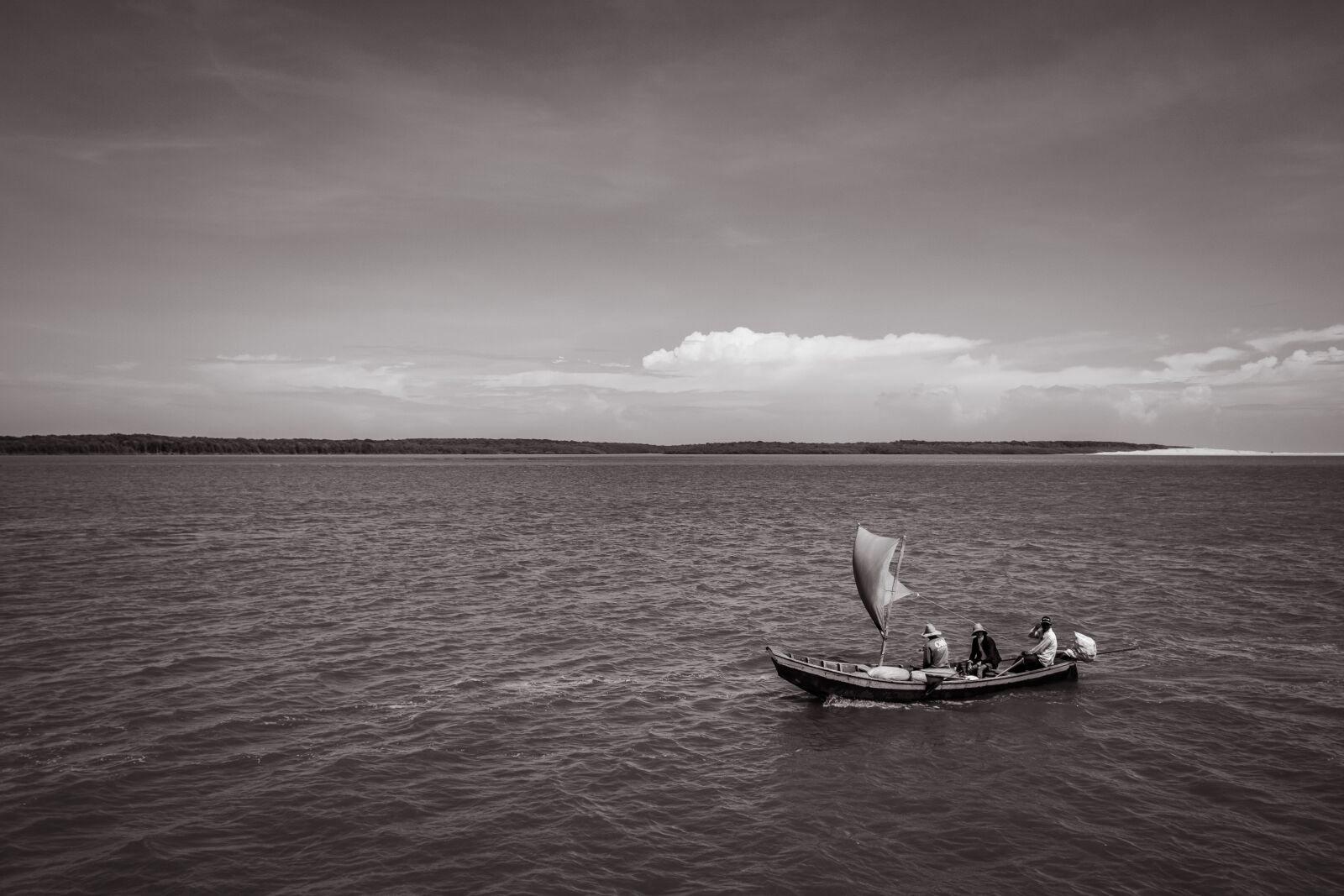 Nikon D5300 sample photo. Boat, beach, river photography