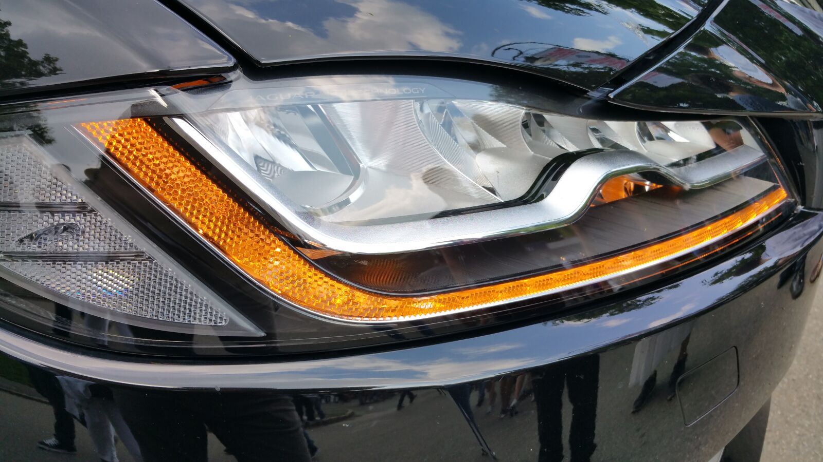 Samsung Galaxy Note4 sample photo. Jaguar, supercar, auto salon photography