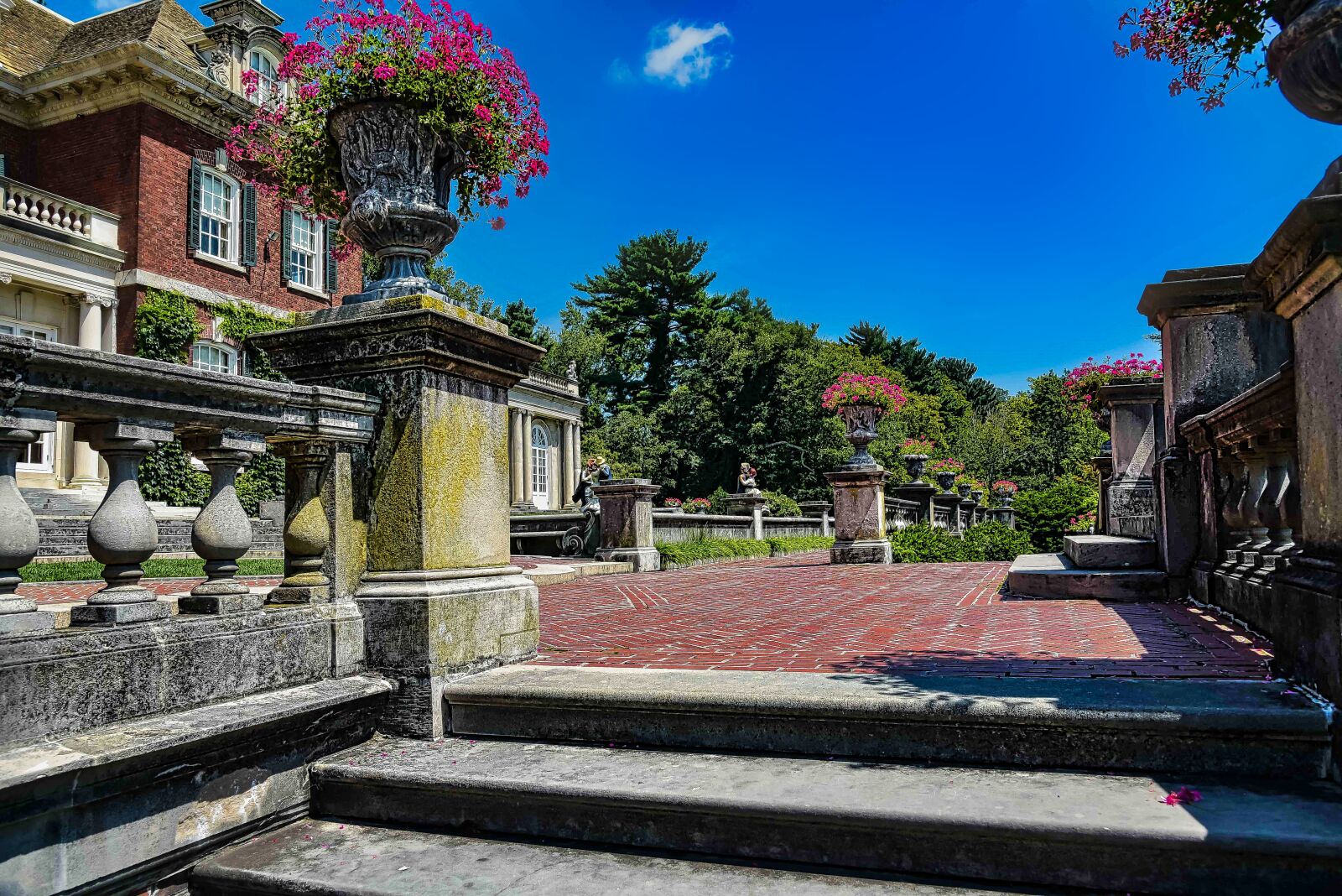 Nikon D750 sample photo. English architecture, travel, old photography