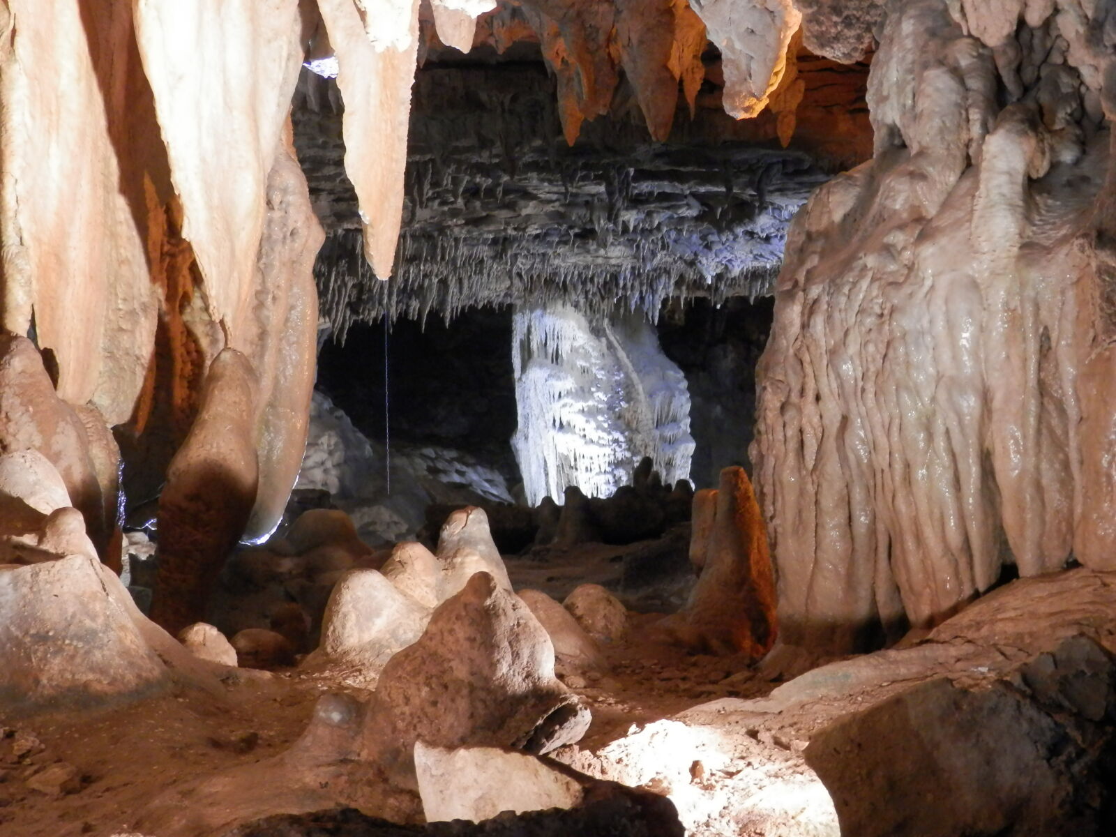 Olympus SZ-14 sample photo. Cave, cavern, fantastic, caverns photography