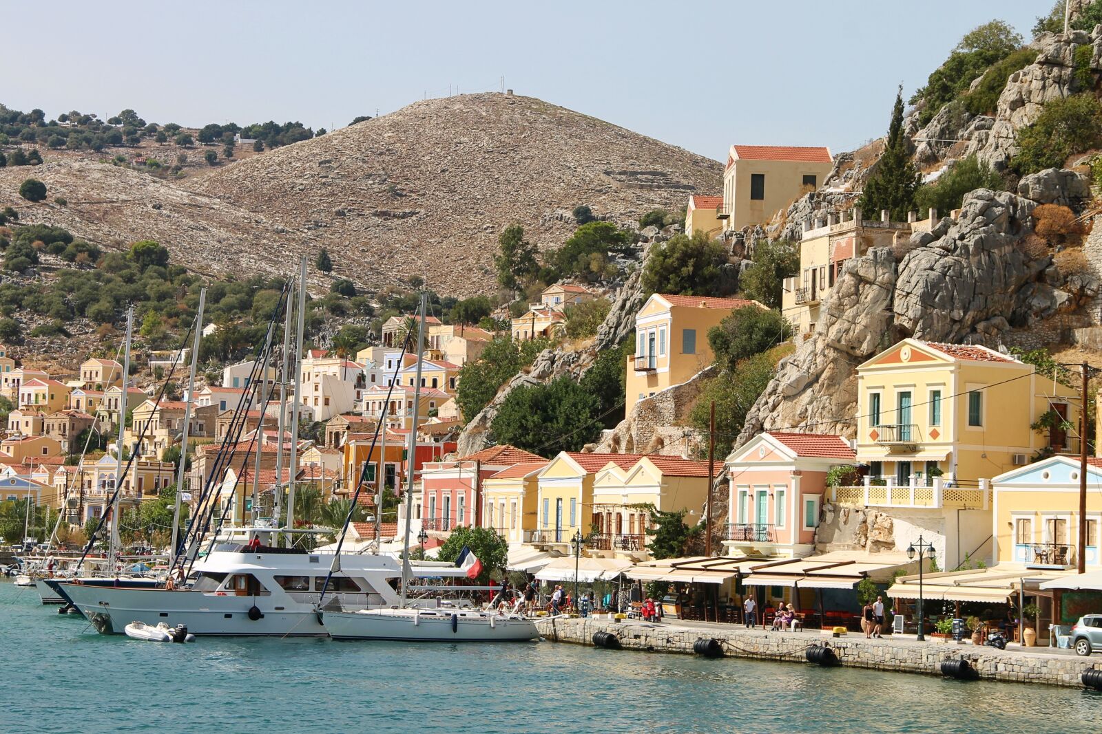 Canon EOS 1100D (EOS Rebel T3 / EOS Kiss X50) + Canon EF-S 18-135mm F3.5-5.6 IS sample photo. Symi, greece, city photography