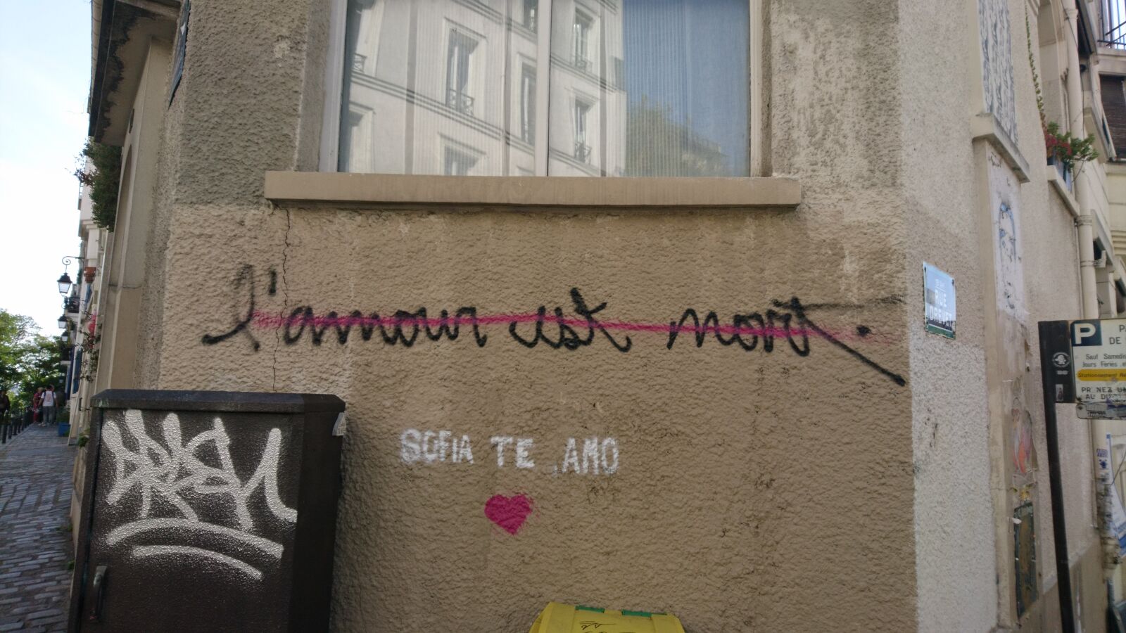 Sony F5321 sample photo. Love, paris, graffitti photography