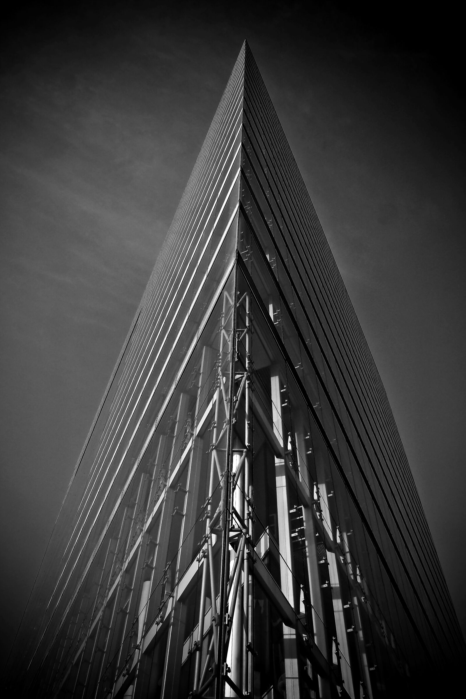 Olympus OM-D E-M10 sample photo. Architecture, skyscraper, glass facades photography