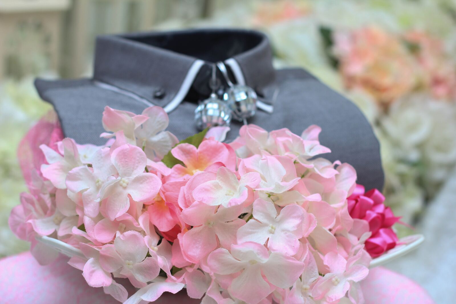 Canon EOS 60D + Canon EF 50mm F1.8 II sample photo. Hantaran, shirt, gift photography
