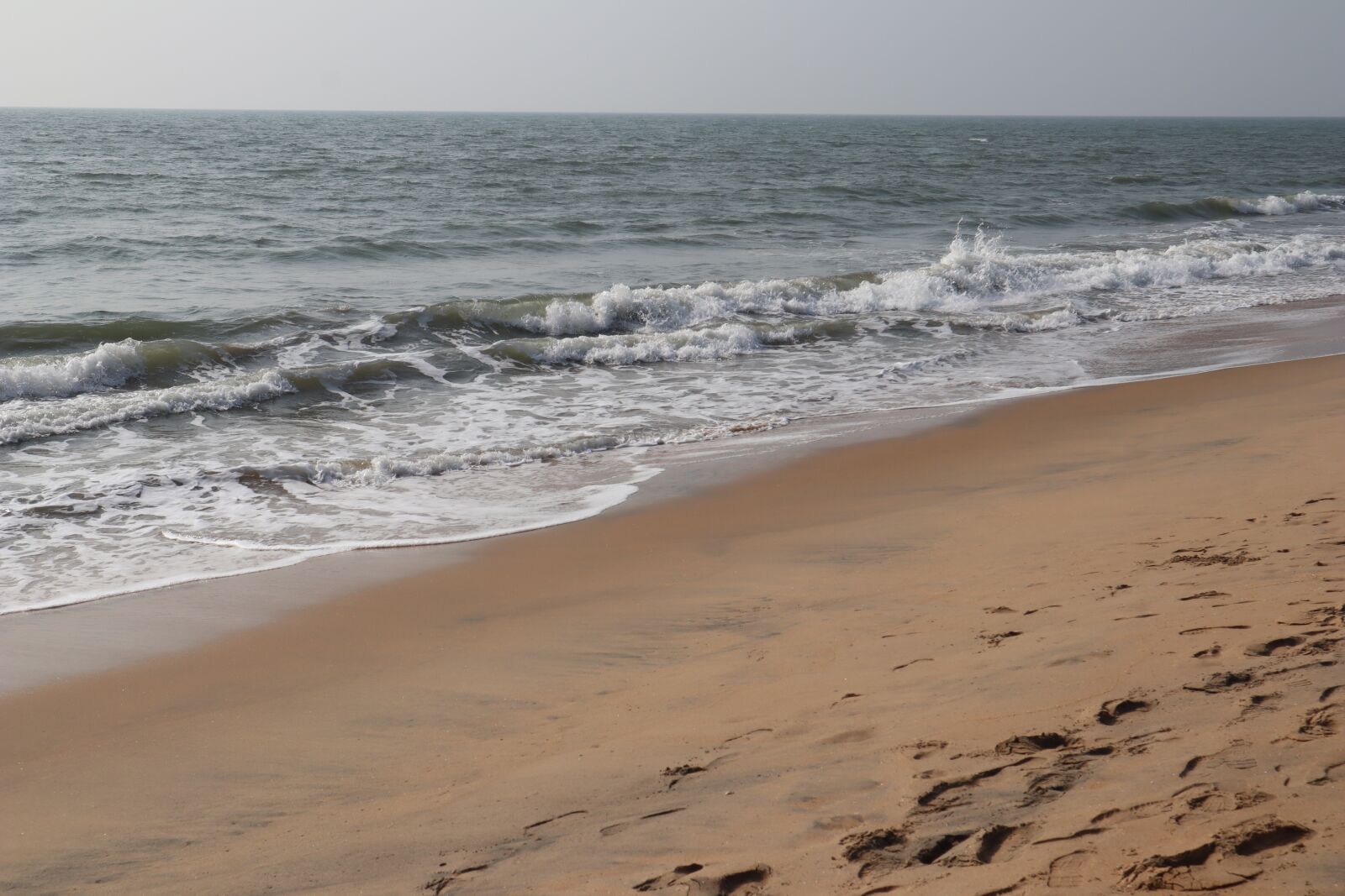 Canon EOS M50 (EOS Kiss M) sample photo. Sea, waves, beach photography