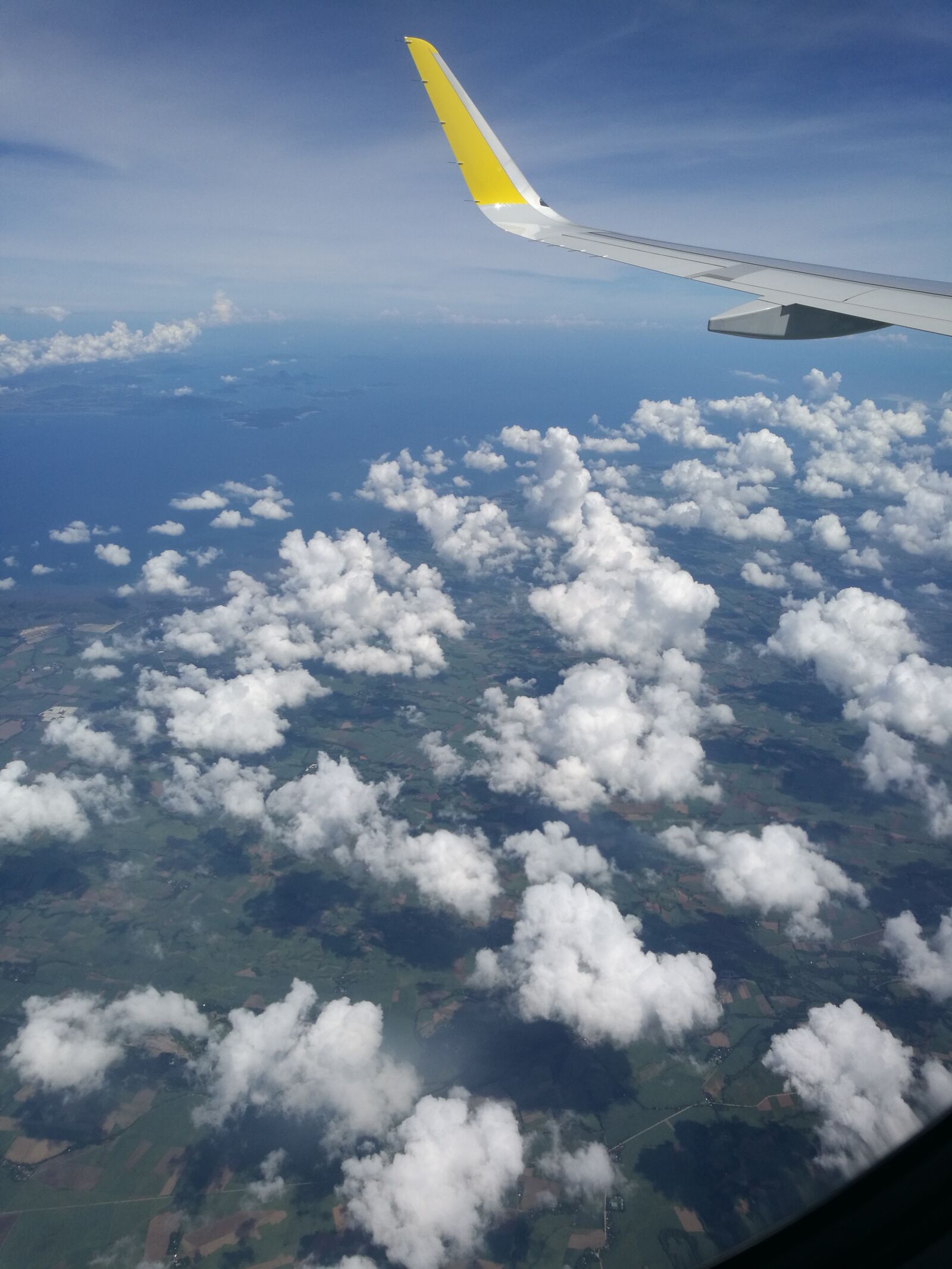 HUAWEI P9 sample photo. Airplane, clouds, sky photography