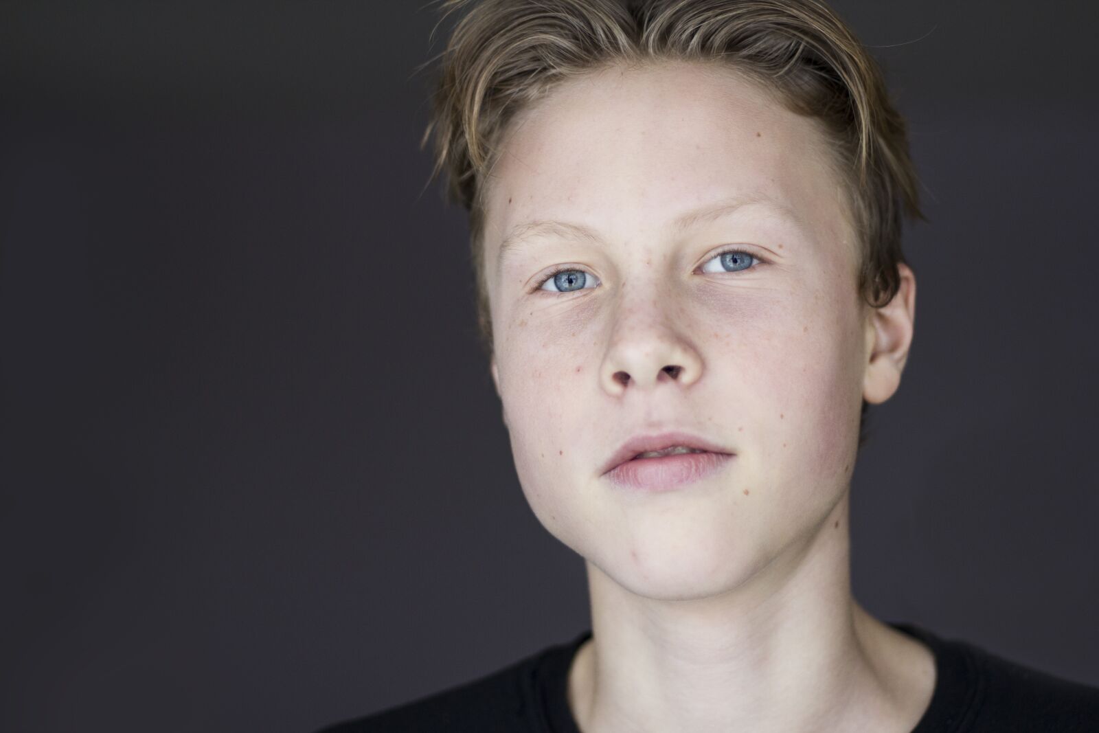 Canon EOS 60D + Canon EF 50mm F1.8 STM sample photo. Young man, boy, portrait photography
