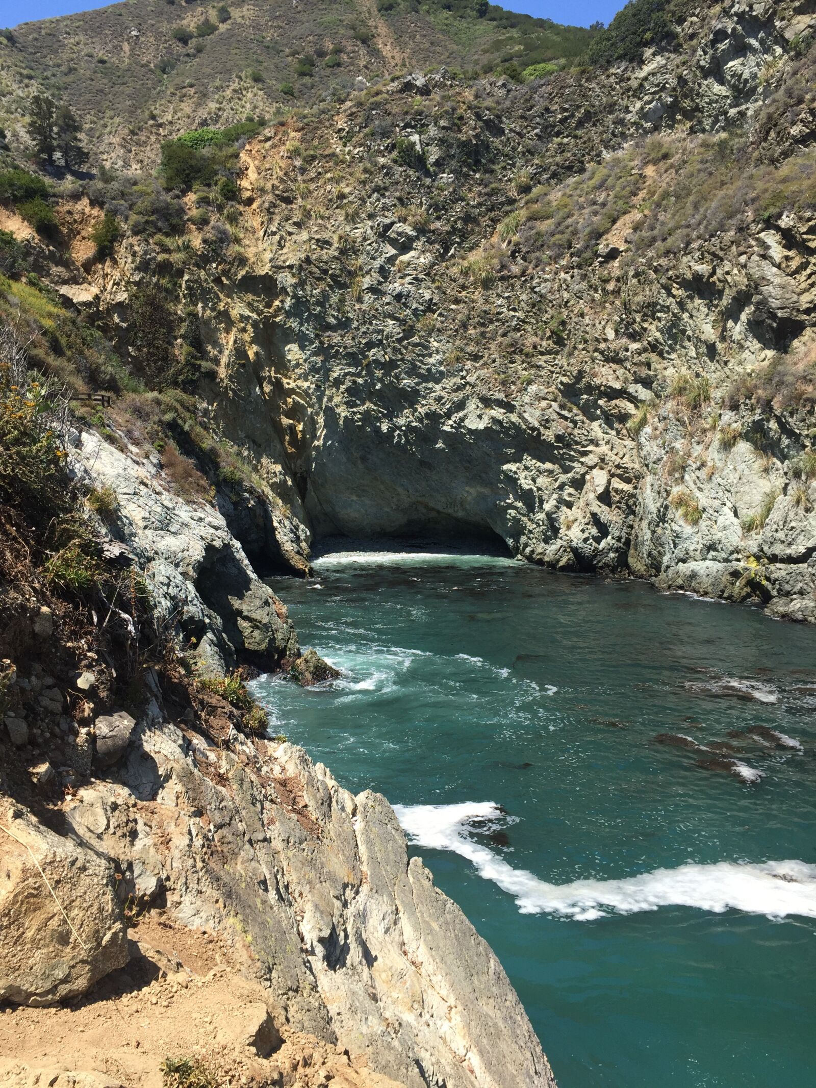 iPhone 6 back camera 4.15mm f/2.2 sample photo. Mountains, water, big photography