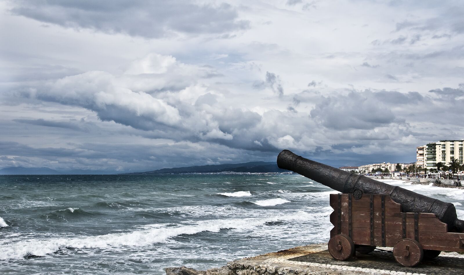 Nikon D300S sample photo. Clouds, canon, beach photography