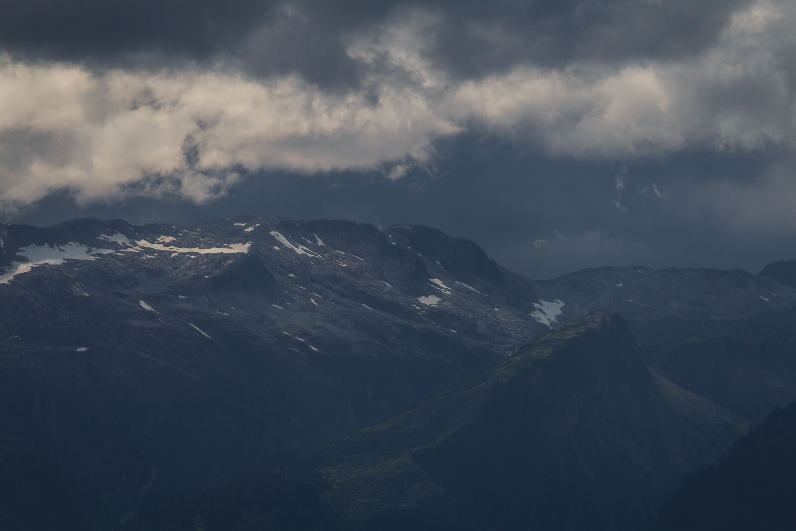Canon EOS 70D sample photo. Mountain, clouds, sky photography