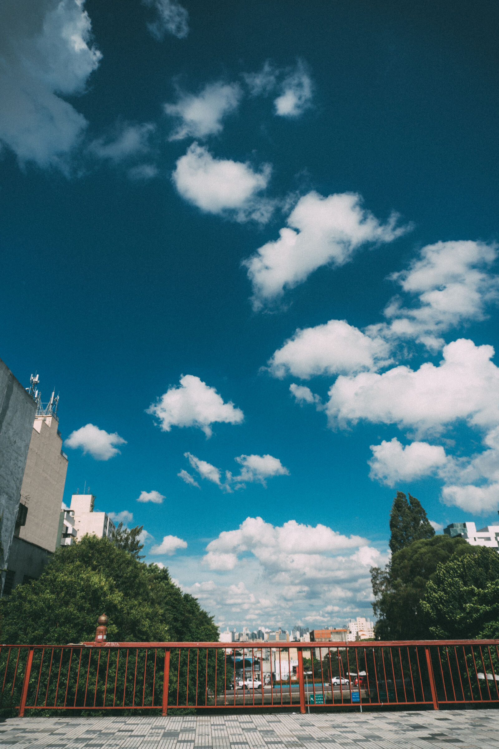 Sony a6300 sample photo. Architecture, building, city, clouds photography