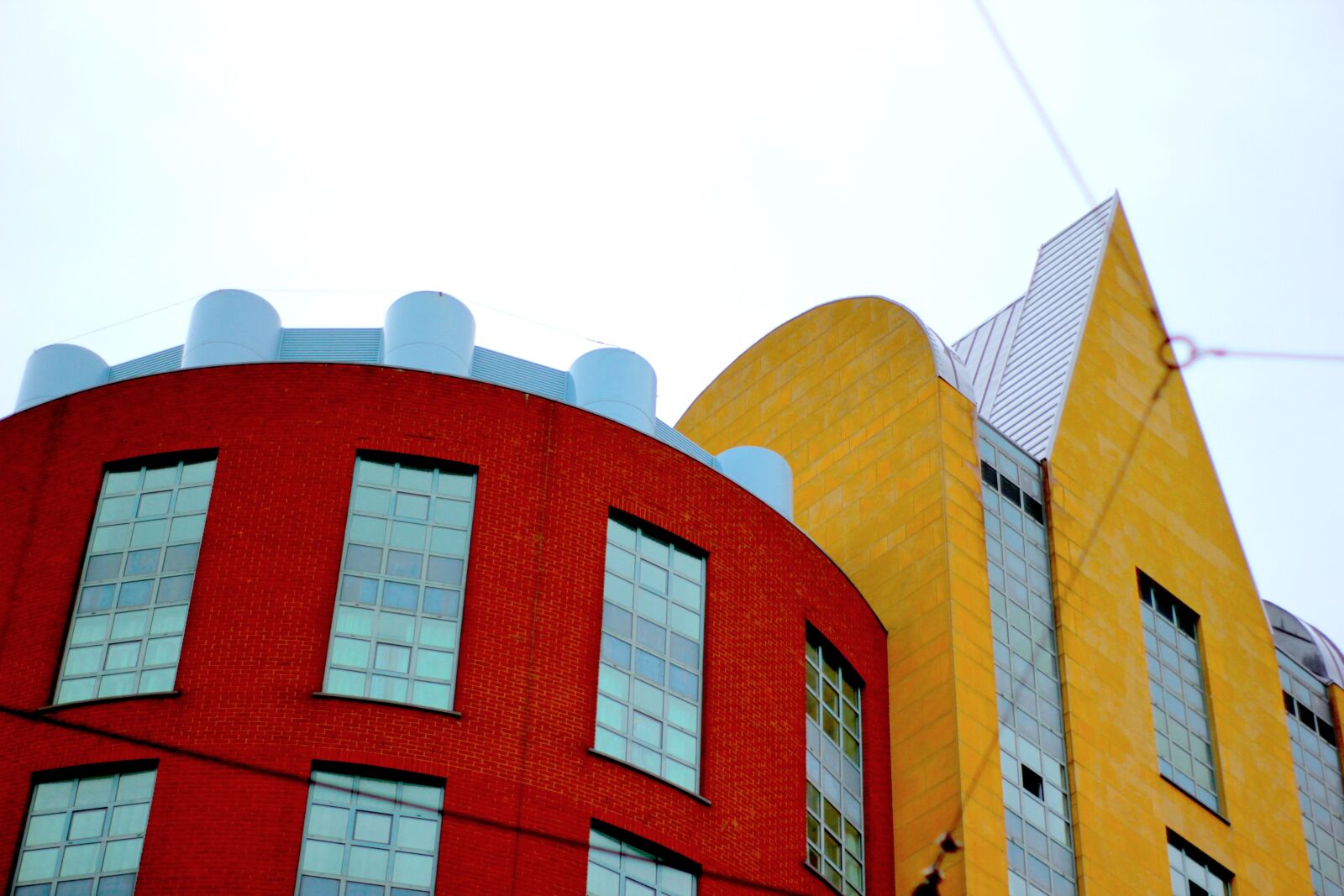 Canon EOS 550D (EOS Rebel T2i / EOS Kiss X4) sample photo. Architecture, color, design photography