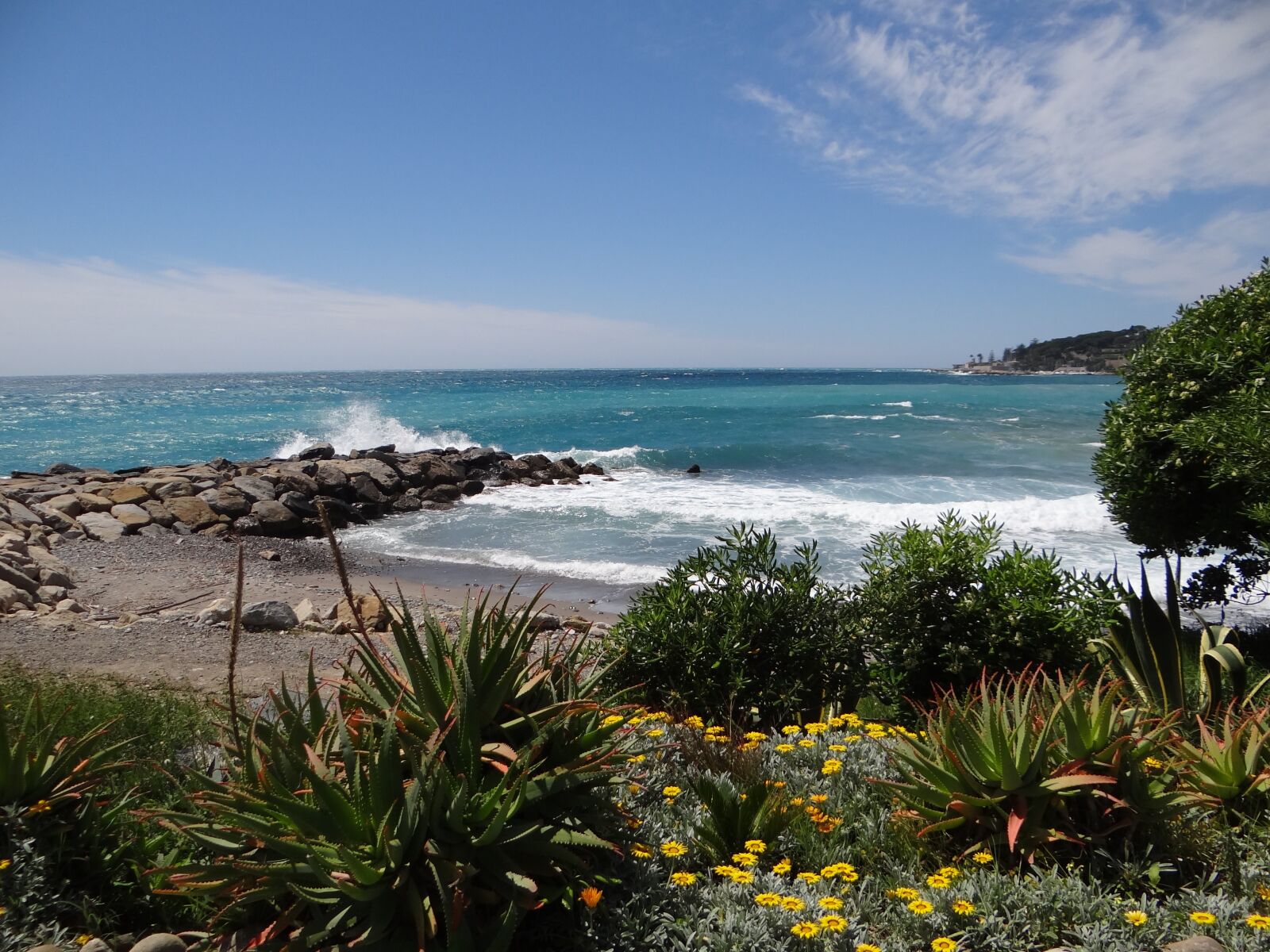 Sony Cyber-shot DSC-HX100V sample photo. Sea, water, clouds photography