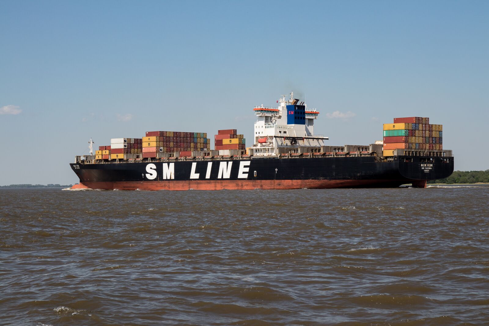 Canon EOS 80D sample photo. Container ship, freighter, frachtschiff photography