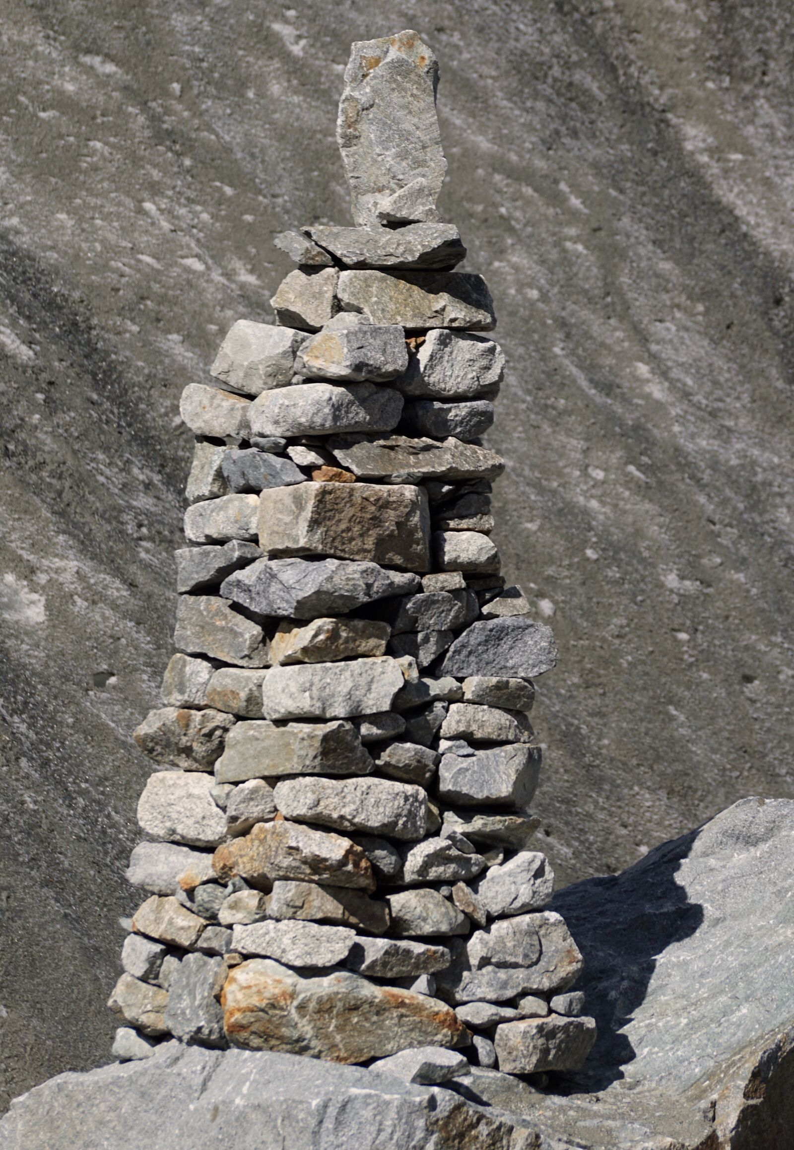 Sony DT 55-300mm F4.5-5.6 SAM sample photo. Stone tower, stones, rock photography