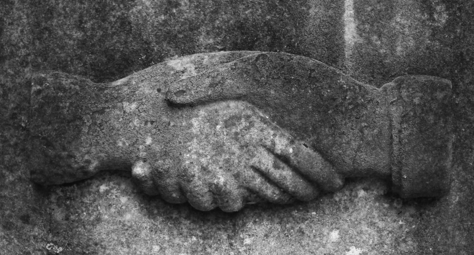 FujiFilm FinePix HS10 (FinePix HS11) sample photo. Hands, monument, architecture photography