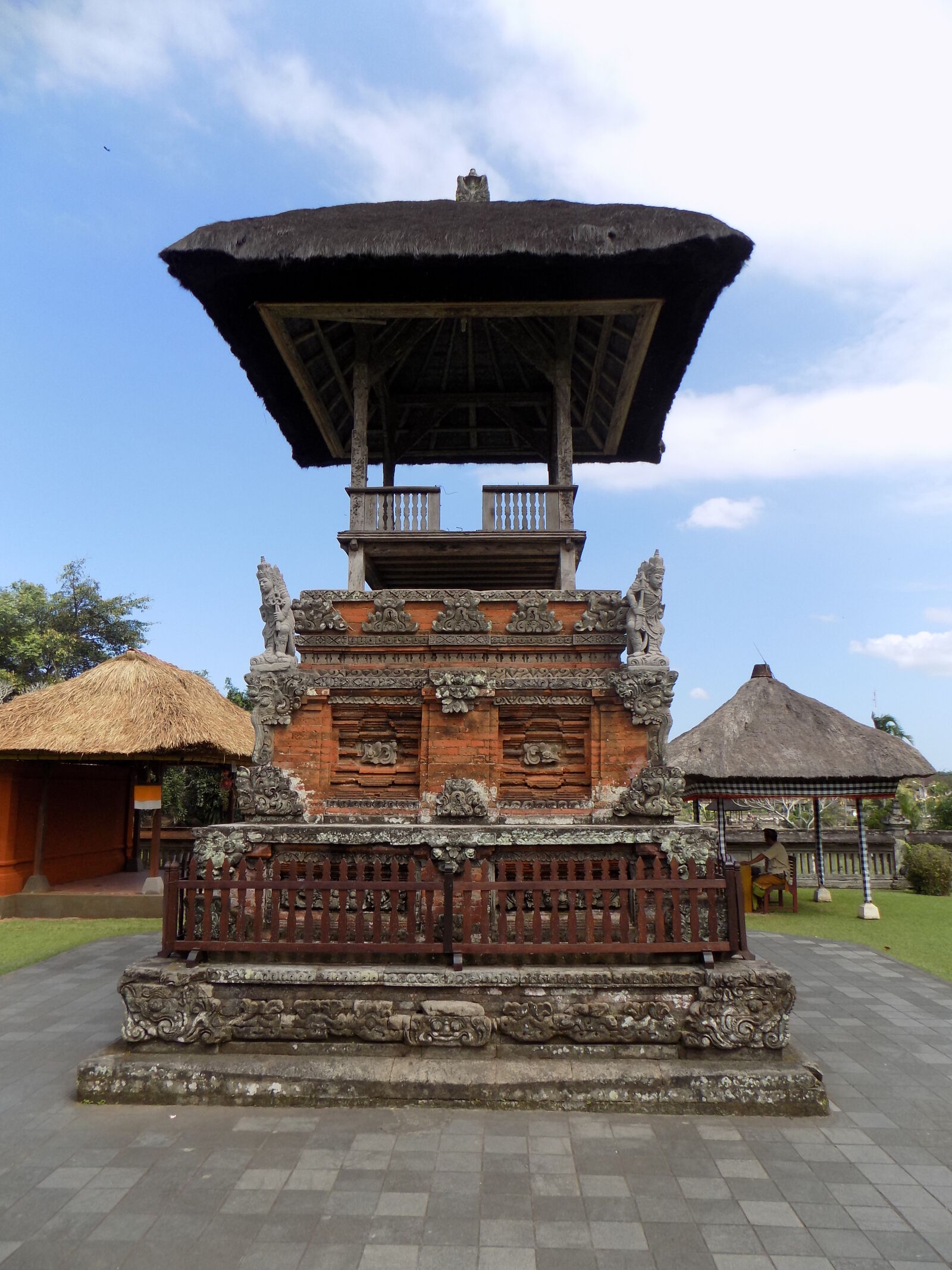 Nikon COOLPIX L330 sample photo. Bali, balinese, culture, hindu photography