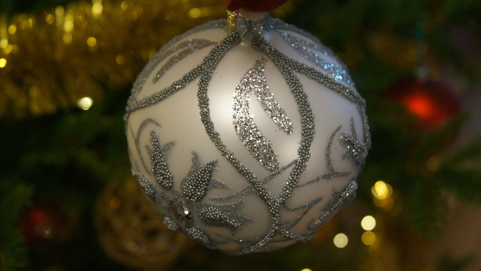 Sony DT 18-55mm F3.5-5.6 SAM II sample photo. Bombka1, holidays, kunice photography