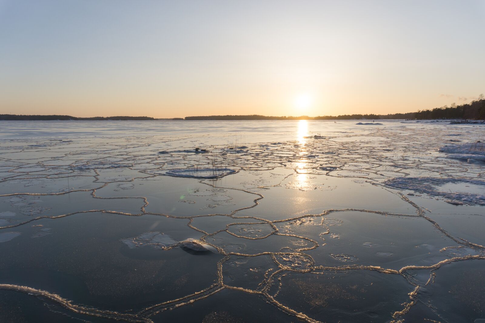 Sony E 16-50mm F3.5-5.6 PZ OSS sample photo. Water bodies, sunset, nature photography