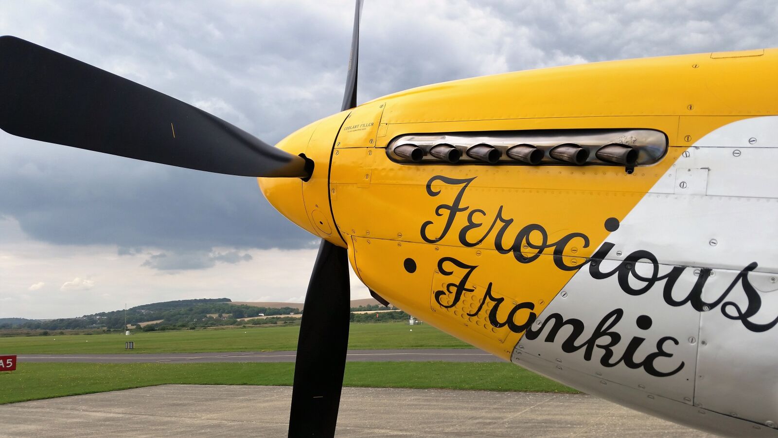 Samsung Galaxy S5 sample photo. Warbird, aircraft, p-51 photography