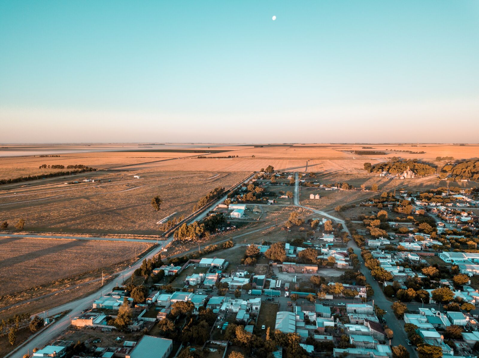 DJI FC220 sample photo. Horizon, landscape, field photography