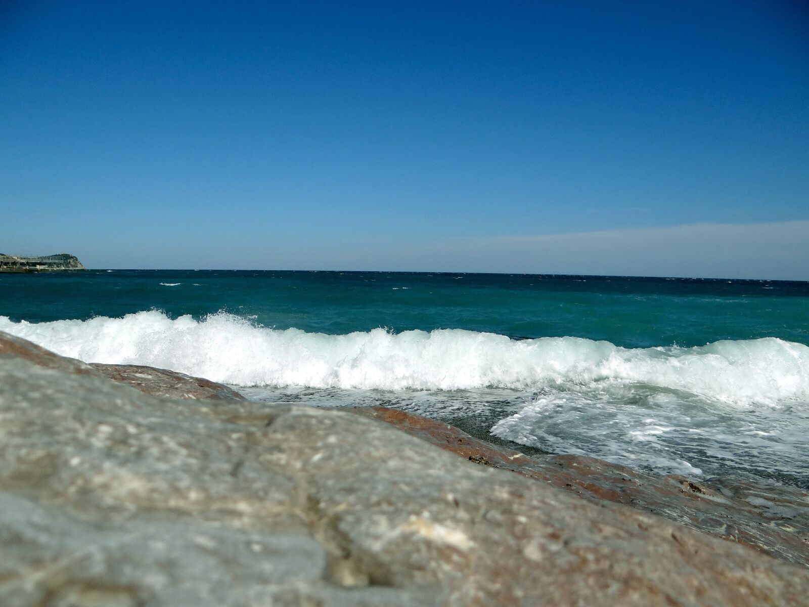 Sony DSC-HX200V sample photo. Sea, wave, beach photography