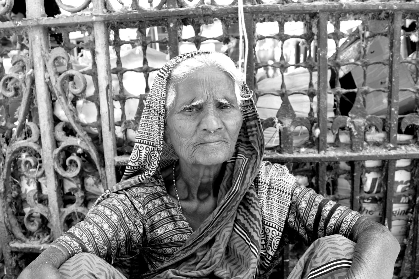 Canon EF-S 18-55mm F3.5-5.6 IS II sample photo. Faceofindia, indian, lady, monochrome photography