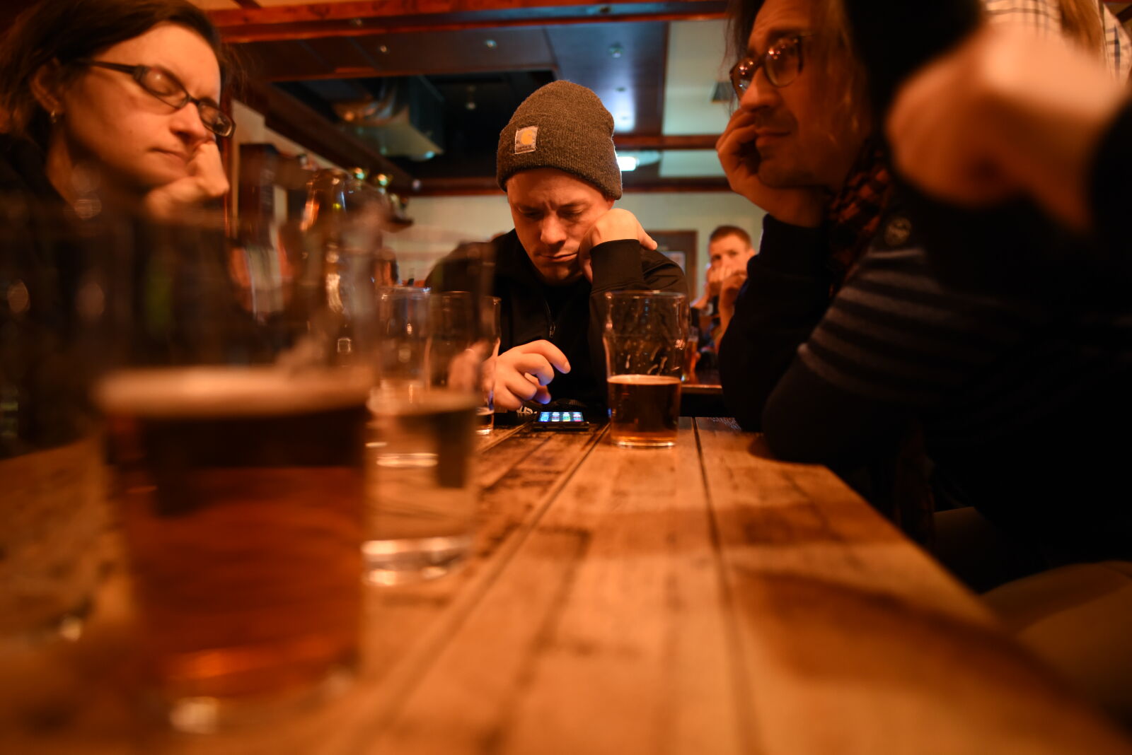 Nikon D810 sample photo. Talking at the bar photography