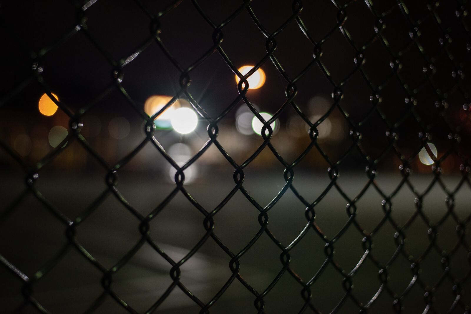 Nikon D810 sample photo. Dark, urban, night photography