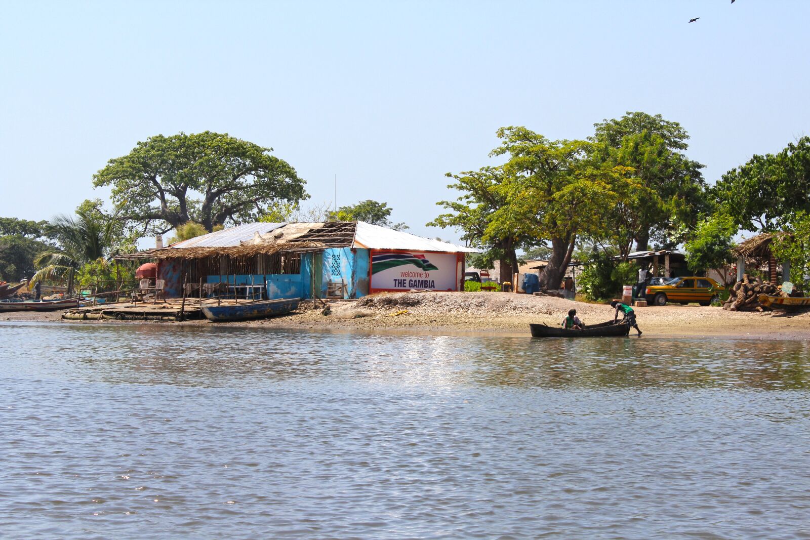 Canon EOS 600D (Rebel EOS T3i / EOS Kiss X5) sample photo. River scene, gambia, fishing photography