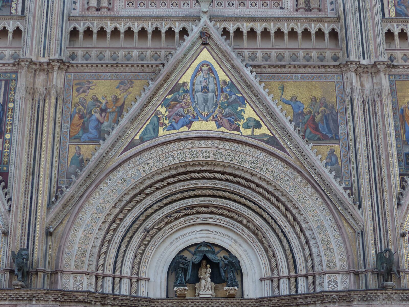 Panasonic Lumix DMC-FZ200 sample photo. Orvieto, duomo, architecture photography