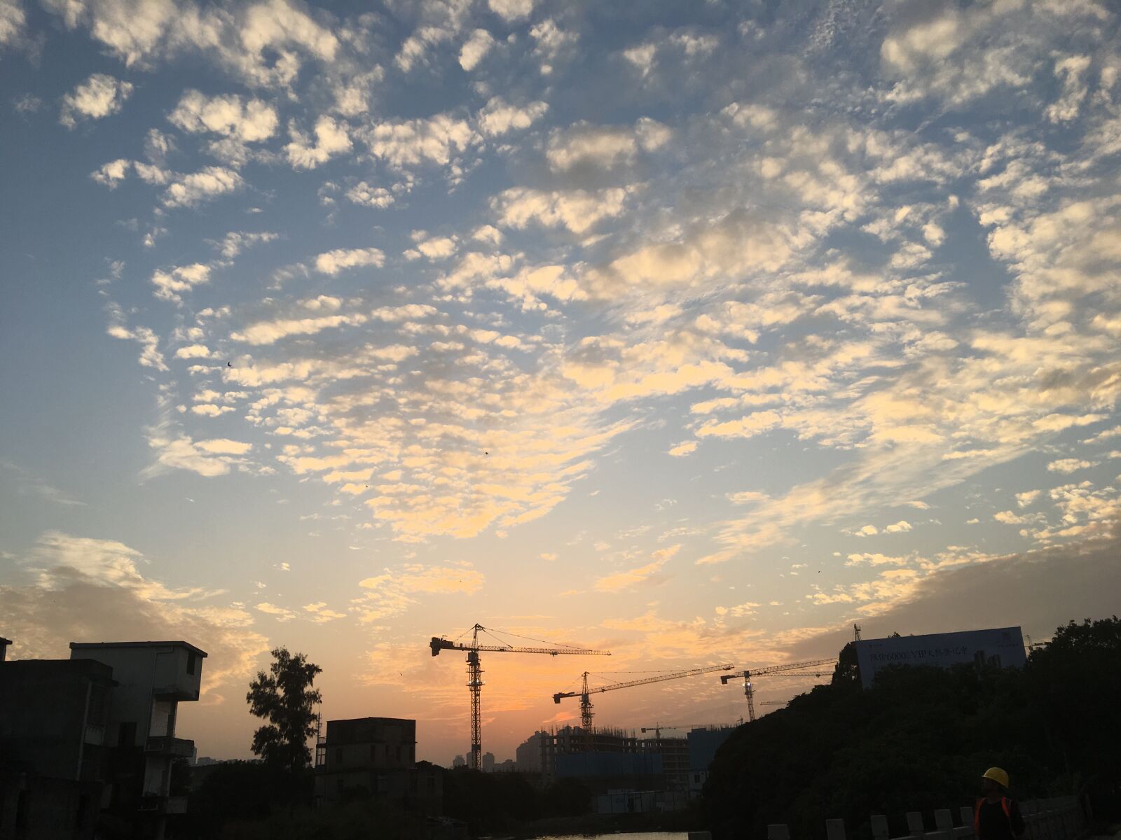 iPhone 6s Plus back camera 4.15mm f/2.2 sample photo. Sunset, sky, cloud photography