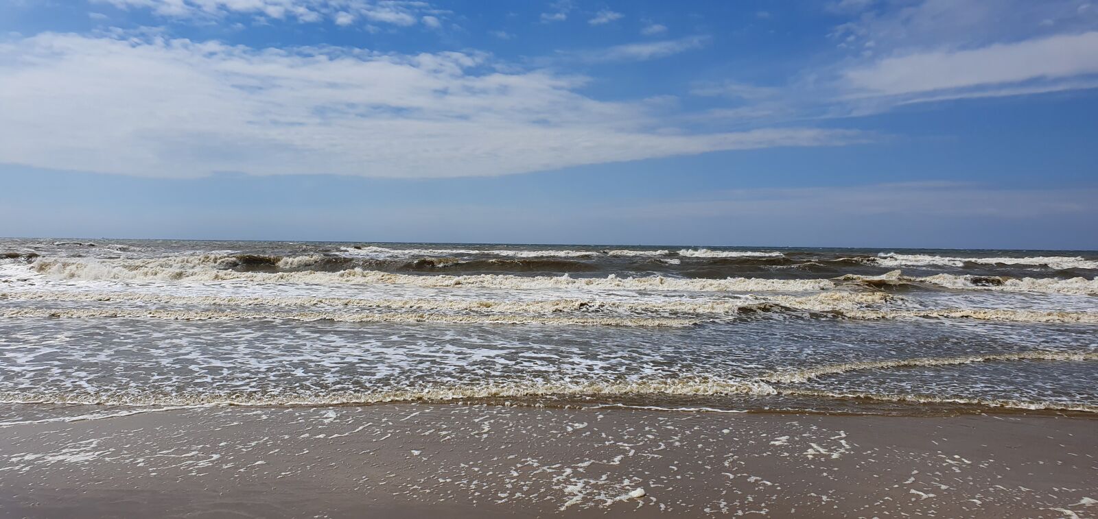 Samsung Galaxy S10+ sample photo. Beach, north sea, holland photography