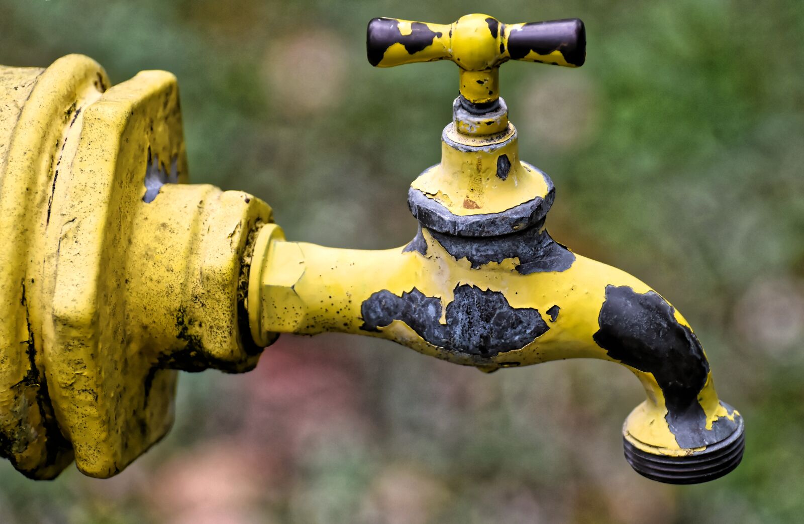 Nikon D7200 sample photo. Faucet, transience, decay photography