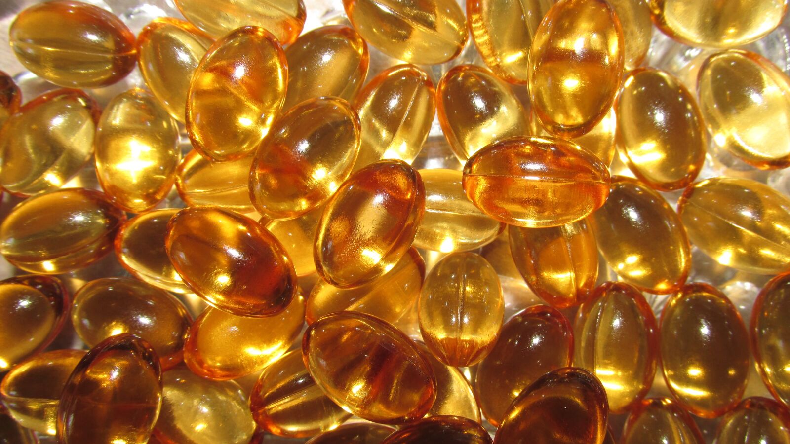 Canon PowerShot SX170 IS sample photo. Vitamin e, capsule, healthy photography