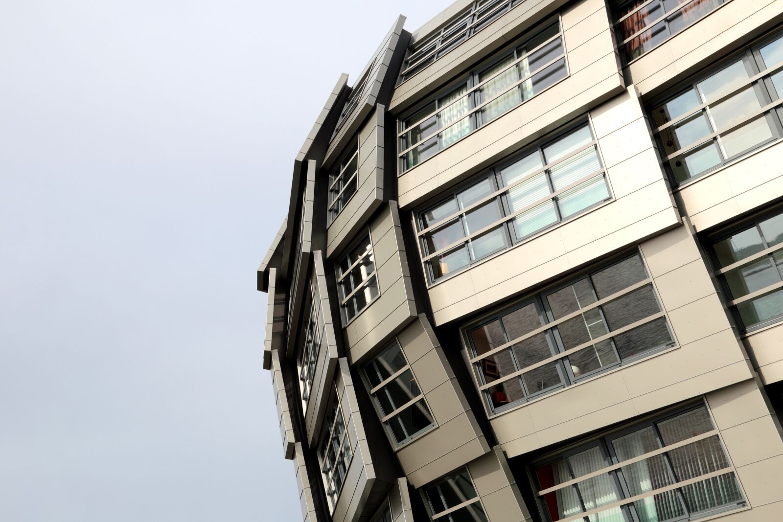 Canon EOS 6D + Canon EF 24-105mm F4L IS USM sample photo. Architecture, almere, the wave photography