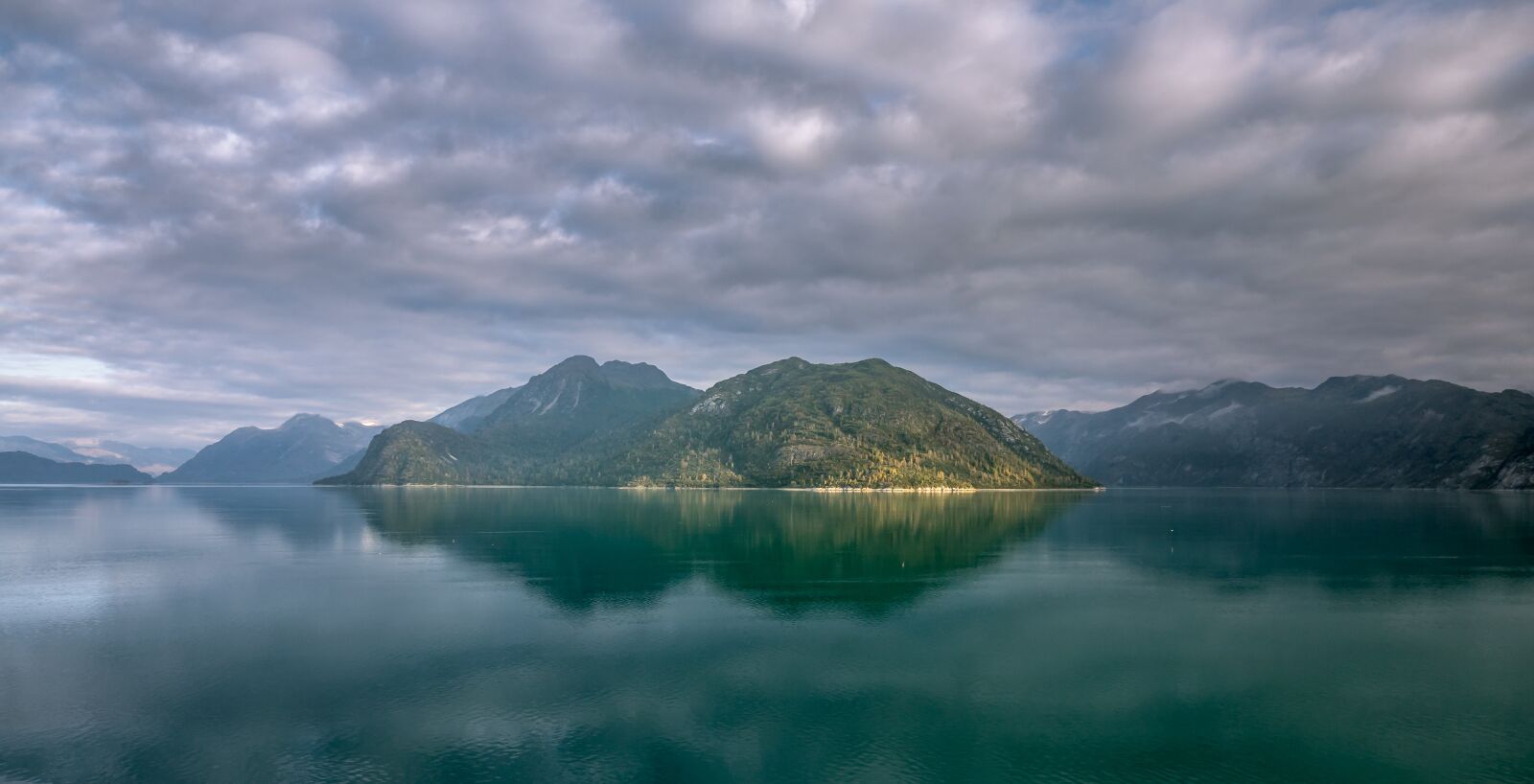 Sony Cyber-shot DSC-RX10 III sample photo. Alaska, mountain, wilderness photography