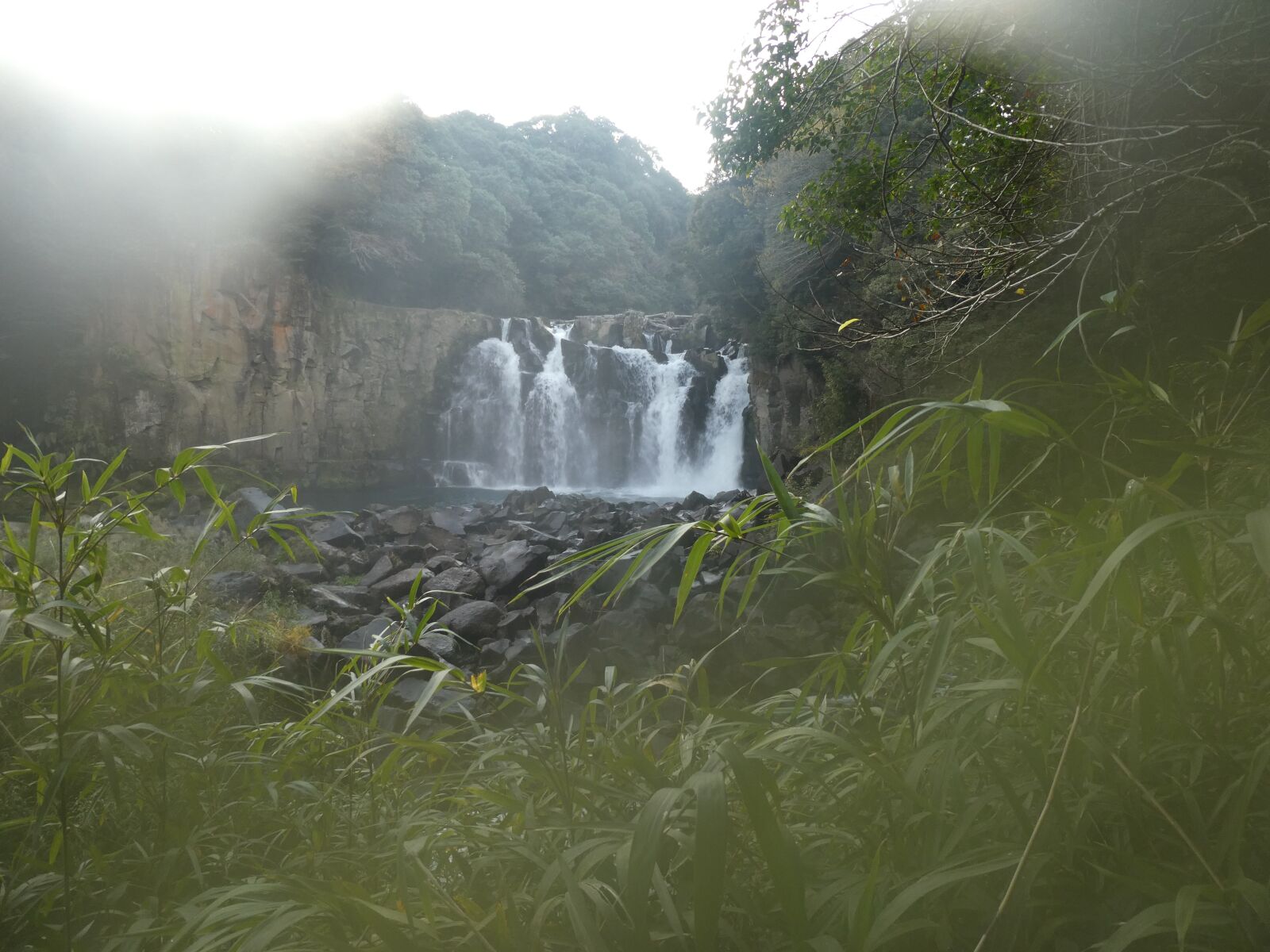 Panasonic Lumix DC-ZS70 (Lumix DC-TZ90) sample photo. Waterfall, river, mountain photography