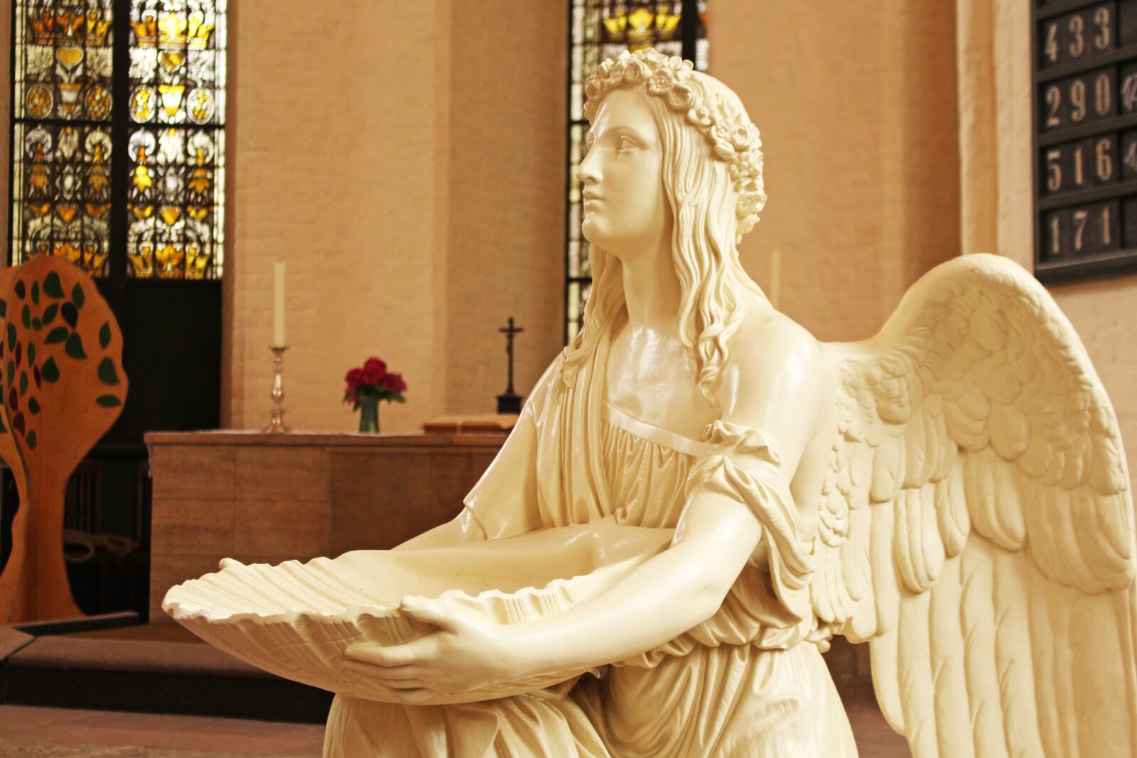 Canon EOS 700D (EOS Rebel T5i / EOS Kiss X7i) sample photo. Holy water, baptismal font photography