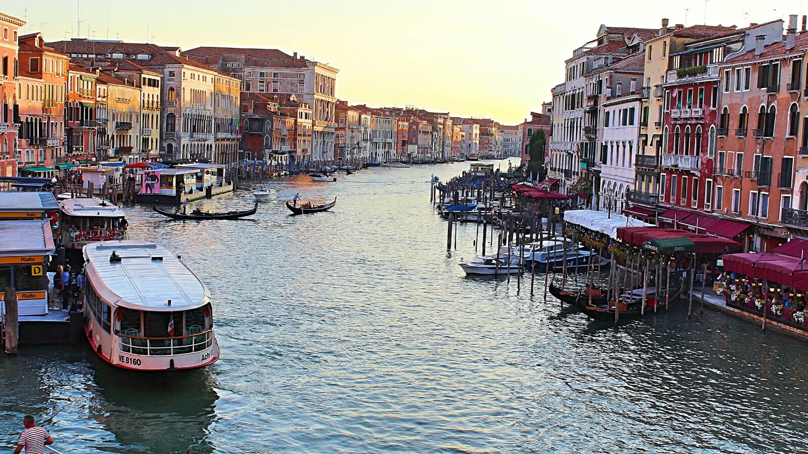 Canon EOS 600D (Rebel EOS T3i / EOS Kiss X5) sample photo. Venice, italy, water photography