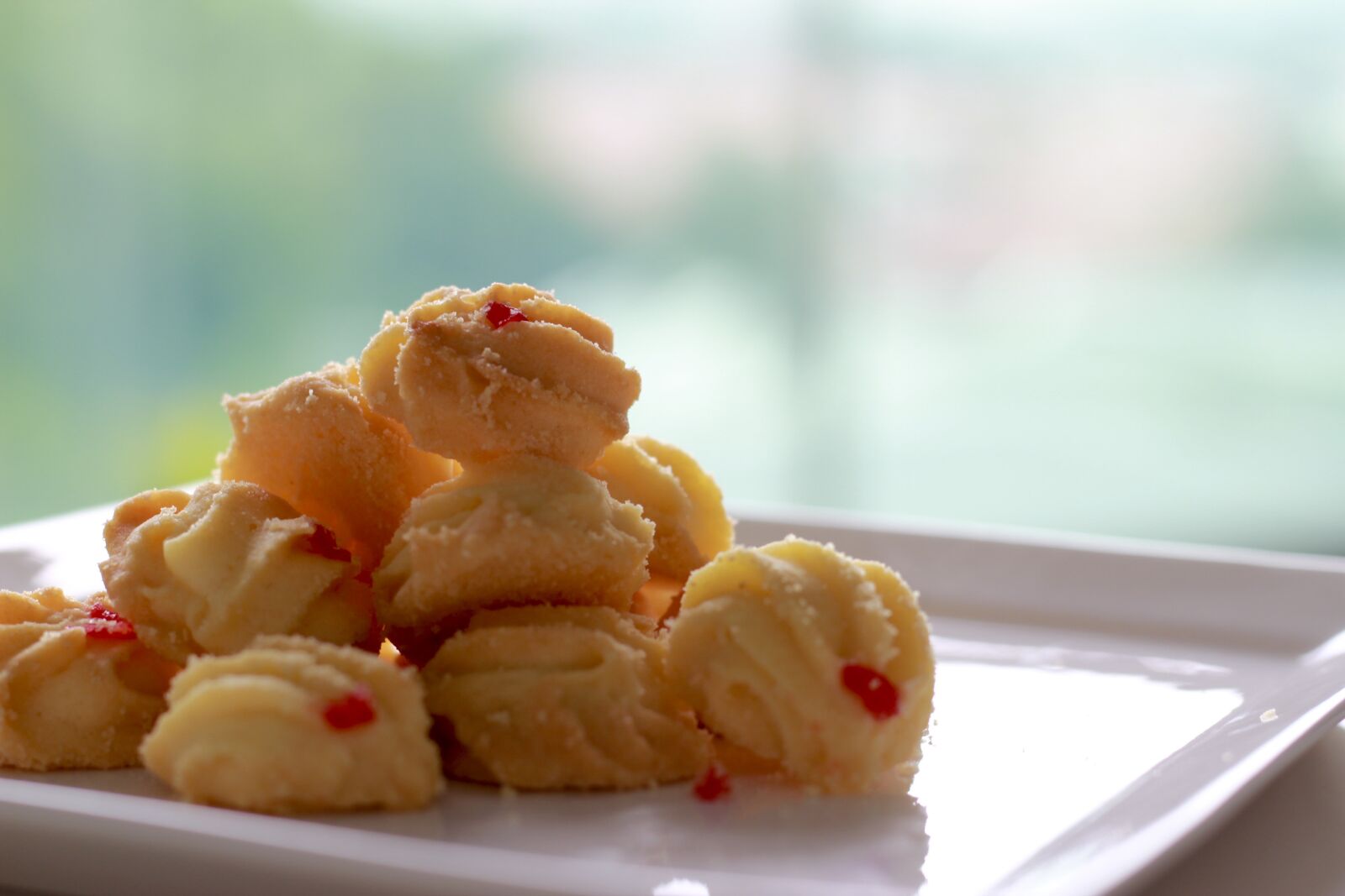 Canon EOS 550D (EOS Rebel T2i / EOS Kiss X4) + Canon EF 50mm F1.8 II sample photo. Cookies, food, dessert photography