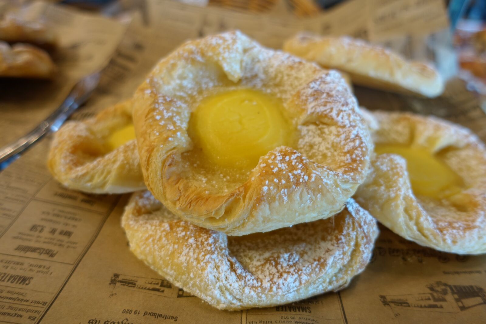 Sony Cyber-shot DSC-RX100 III sample photo. Danish pastry, pastry, coffee photography