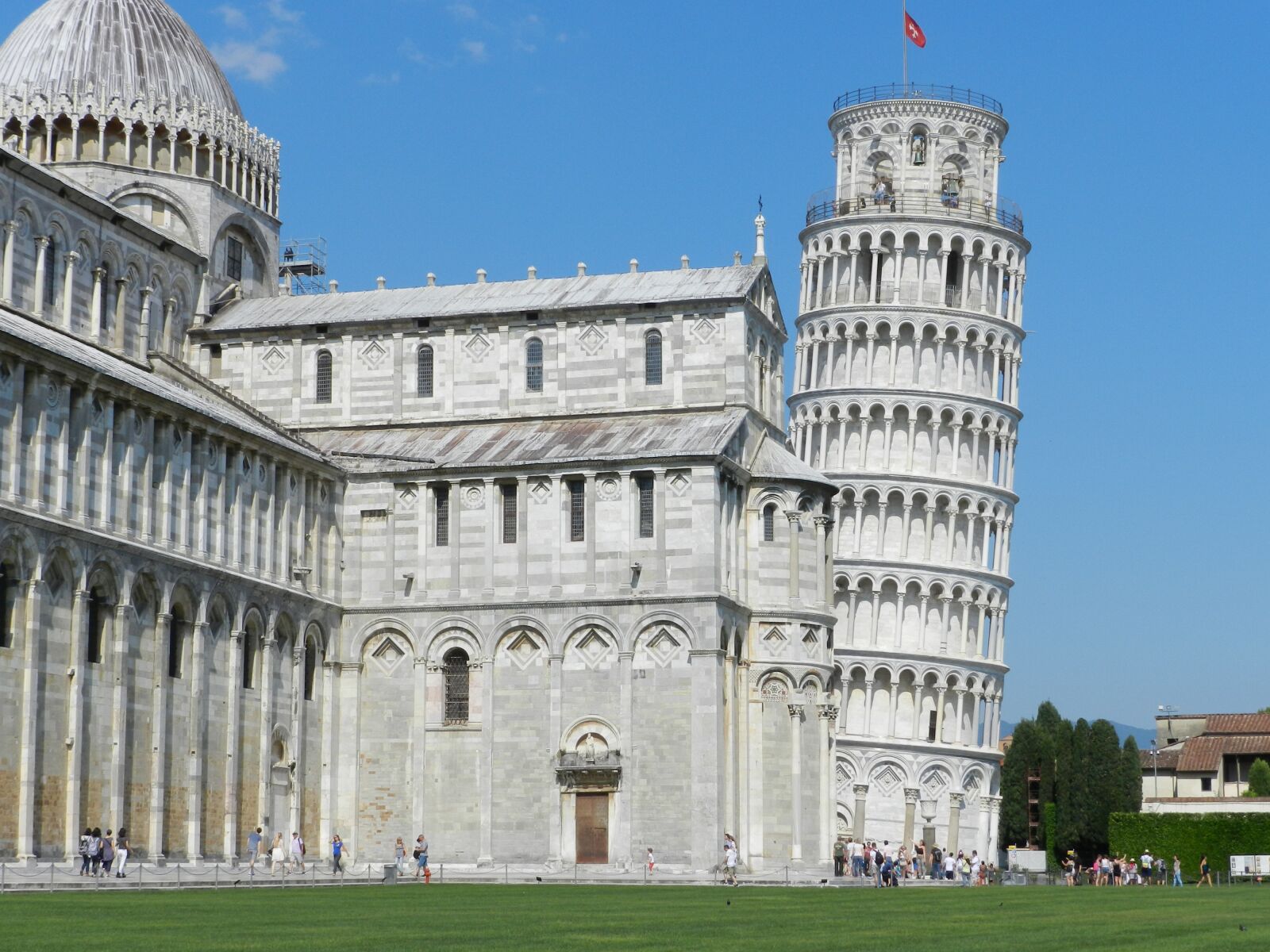 Nikon Coolpix P500 sample photo. Pisa, leaning tower, tuscany photography