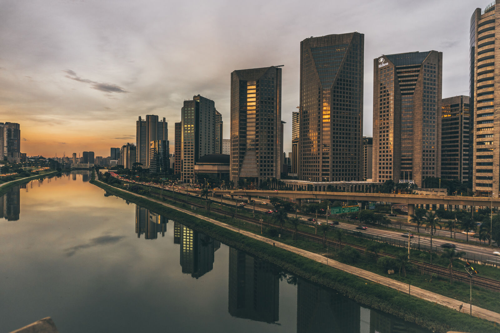 Sony a6300 sample photo. Architecture, buildings, business, city photography
